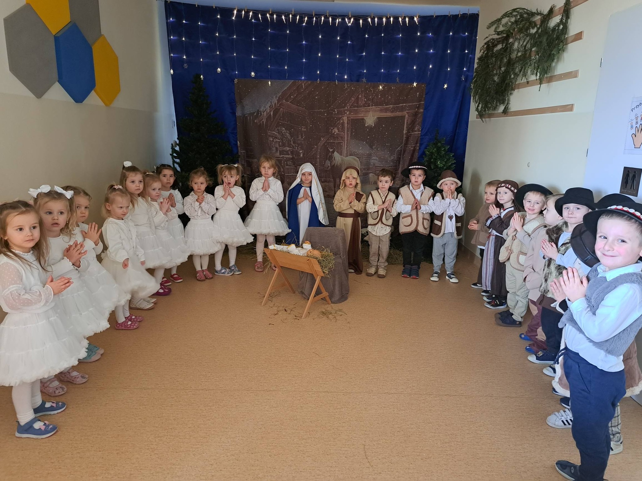 Jasełka w wykonaniu naszych Maluszków
